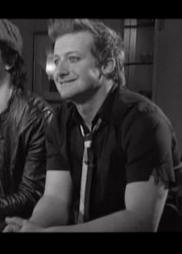 blacknwhitetrecool.jpg