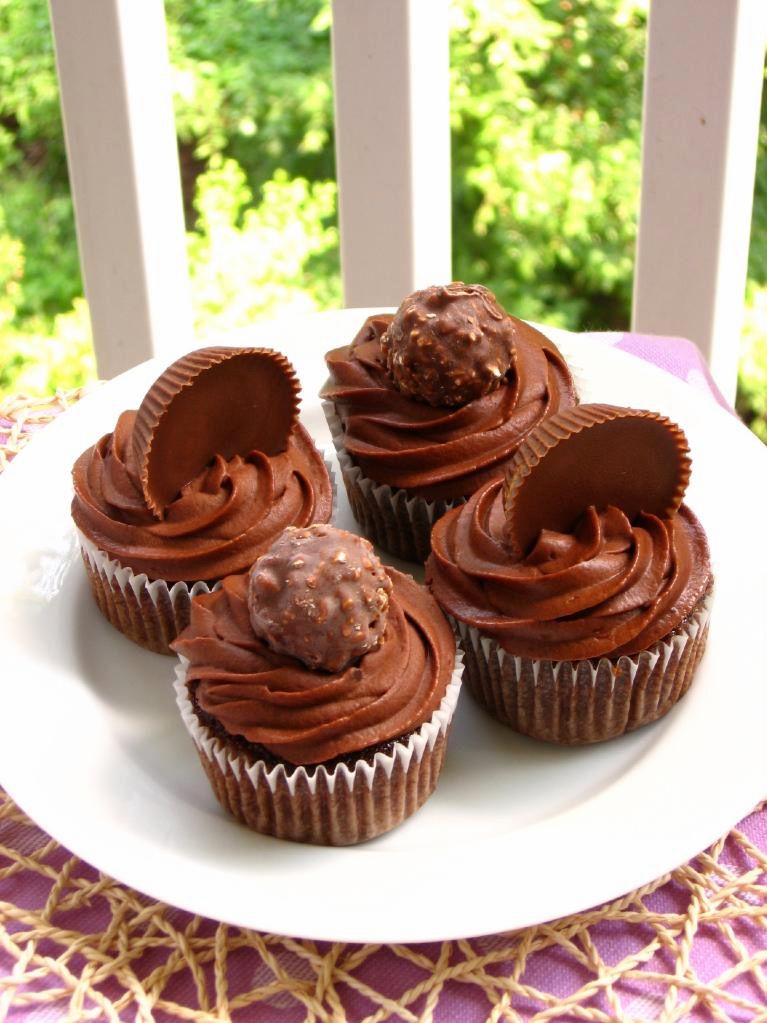 wacky candy cupcakes: ferrero rocher and reese’s cup