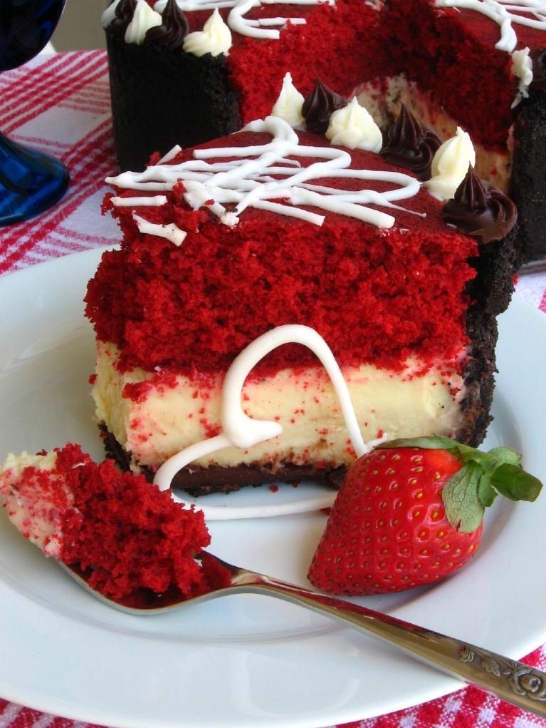 Red Velvet Cheesecake