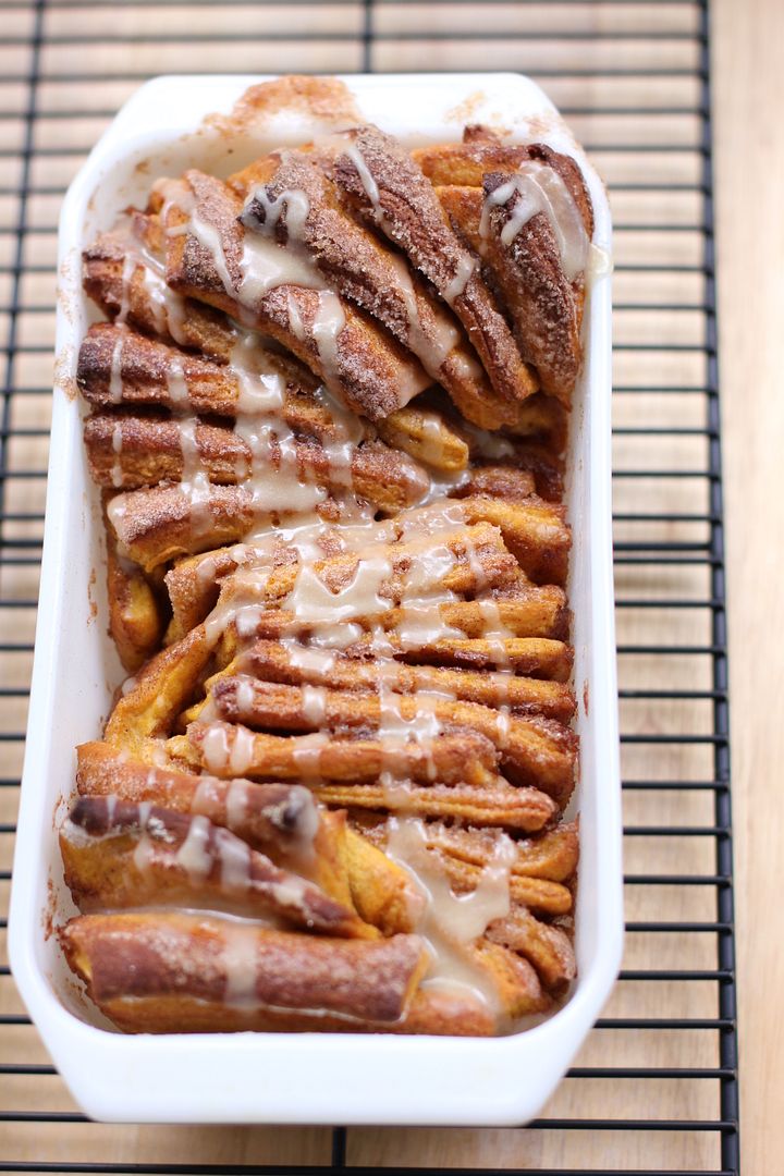 PUMPKIN SPICE PULL-APART BREAD WITH BUTTER RUM GLAZE