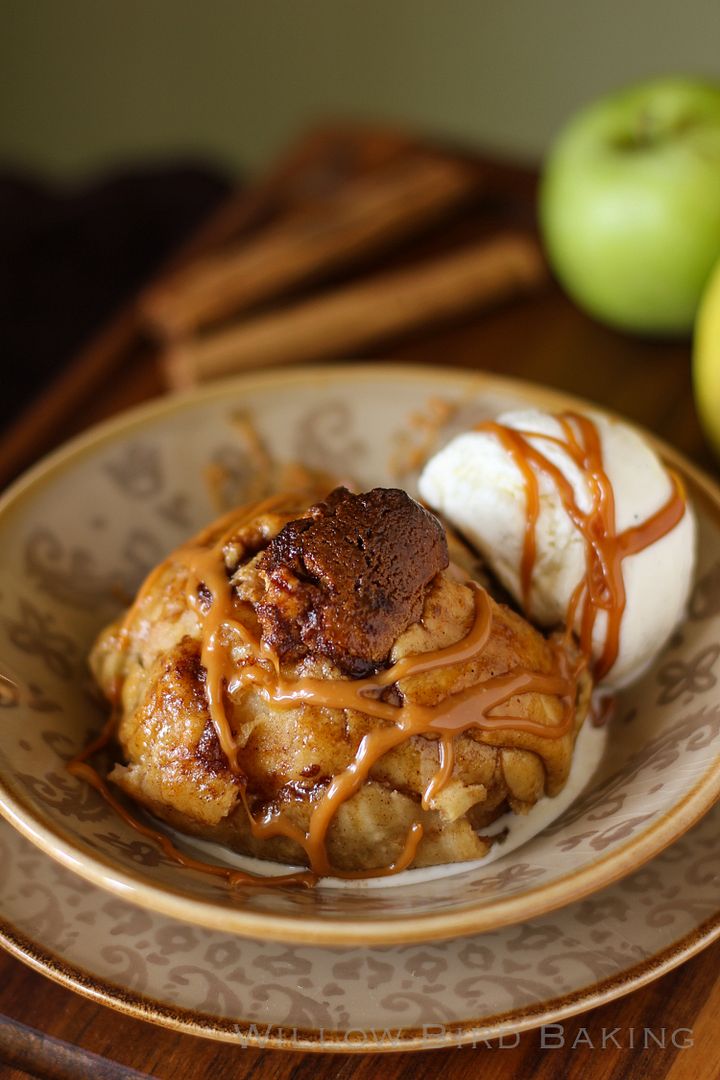 Baked Caramel Apple Cheesecake Dumplings