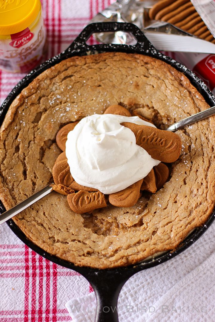 Biscoff Spread Gooey Butter Cake