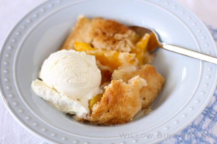 easy homemade peach cobbler (and exercise tips for the exercise-haters)