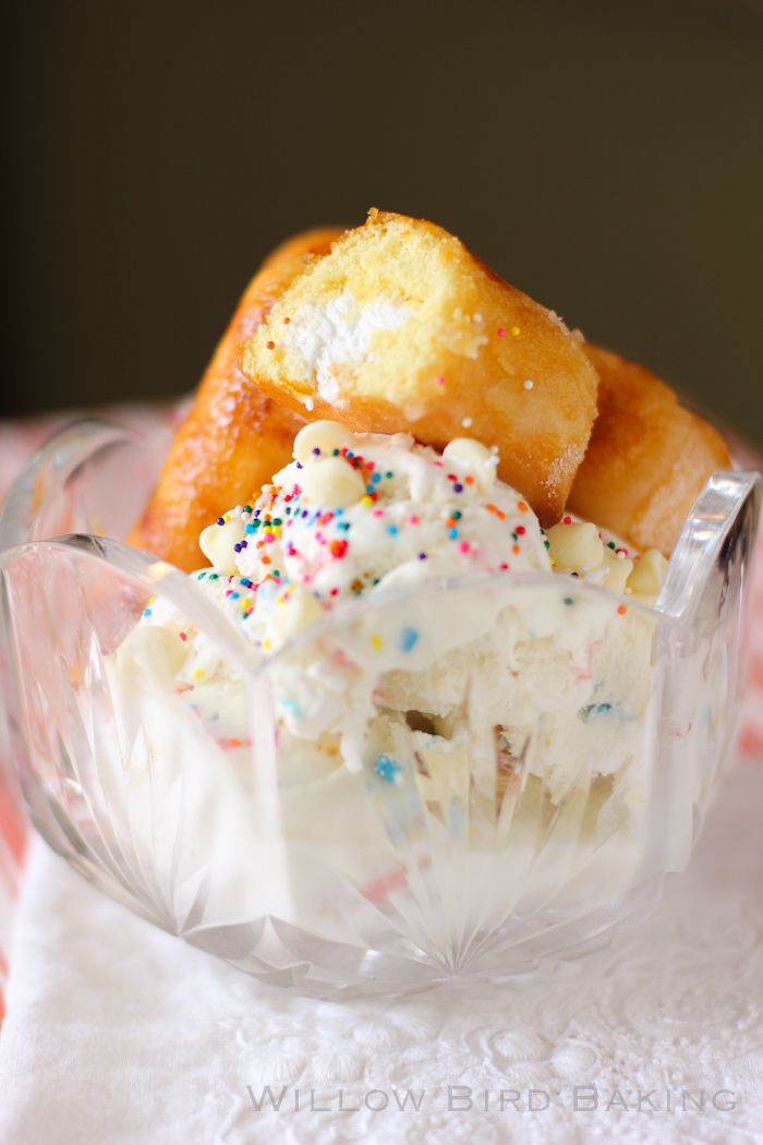 Brûléed Twinkie Ice Cream Sundae