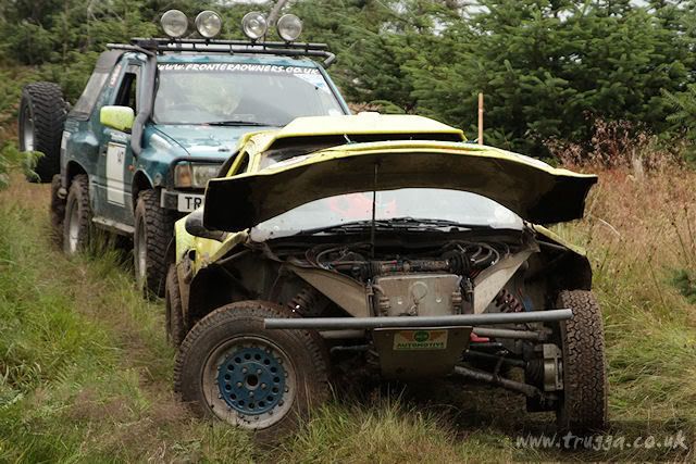 IMAGE: http://i243.photobucket.com/albums/ff140/Trugga_bucket/Holiday%202011/Holiday201100004.jpg