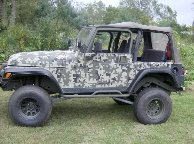 Digital camo jeep wrap
