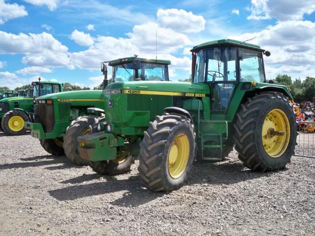 Tractors017.jpg