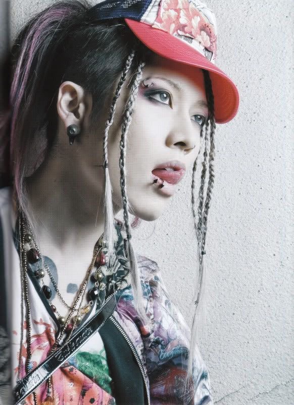 Miyavi scans