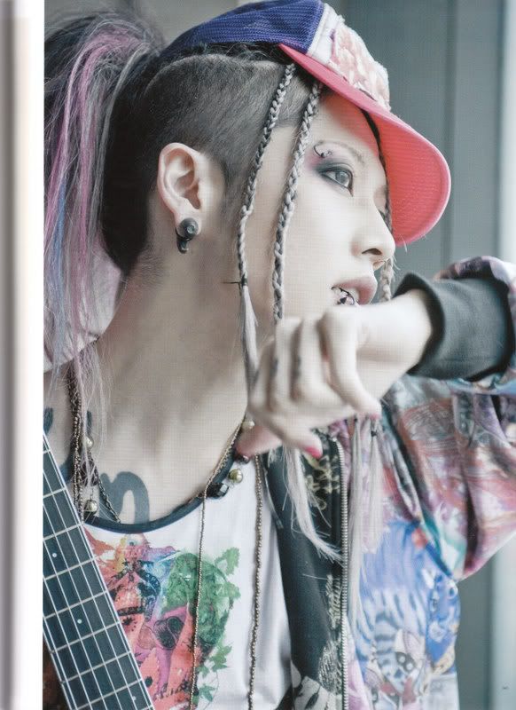 Miyavi scans