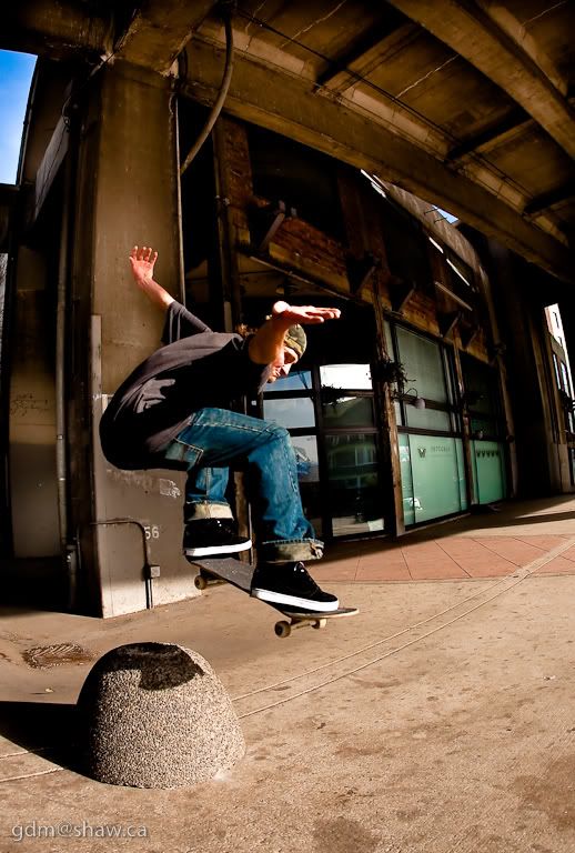 IMAGE: http://i243.photobucket.com/albums/ff44/genodm/Photowalks/IMG_7358.jpg