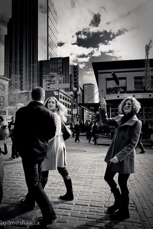 IMAGE: http://i243.photobucket.com/albums/ff44/genodm/Photowalks/Seattle/IMG_7302.jpg