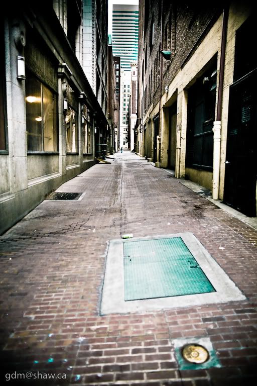 IMAGE: http://i243.photobucket.com/albums/ff44/genodm/Photowalks/Seattle/IMG_7507.jpg