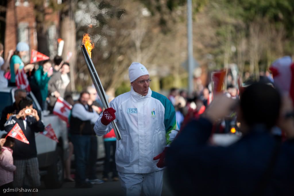 IMAGE: http://i243.photobucket.com/albums/ff44/genodm/Sports/Olympics/IMG_7592.jpg