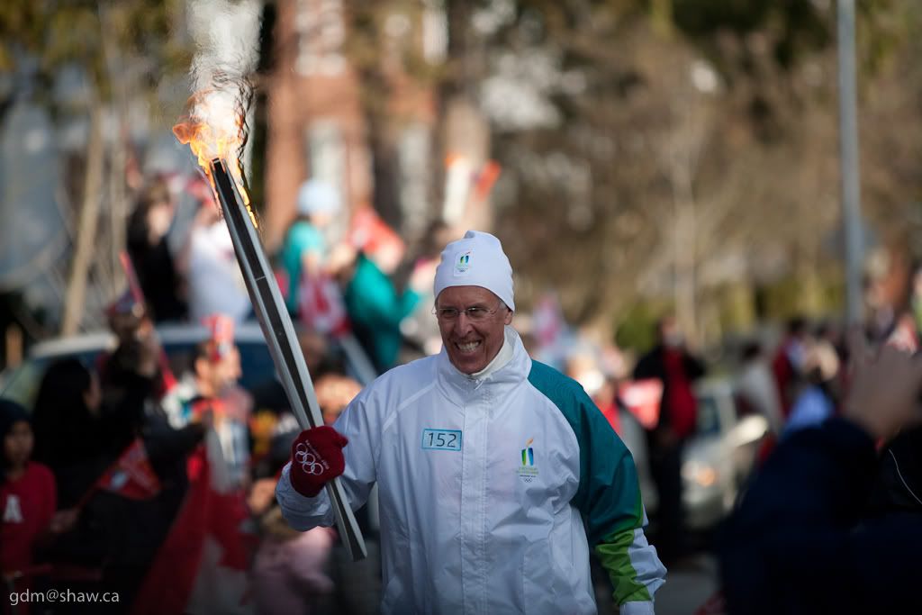 IMAGE: http://i243.photobucket.com/albums/ff44/genodm/Sports/Olympics/IMG_7593.jpg