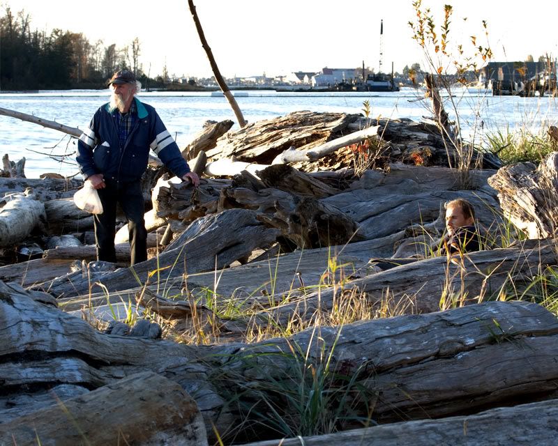 IMAGE: http://i243.photobucket.com/albums/ff44/genodm/Steveston%2010-08/3D3X5004-Edit.jpg