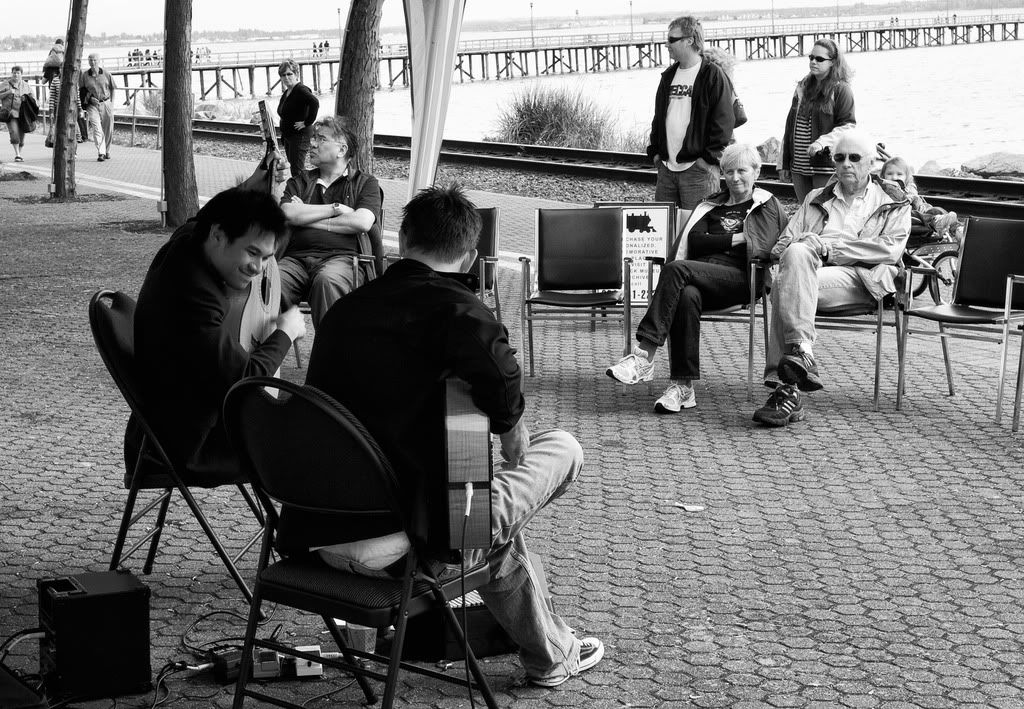 IMAGE: http://i243.photobucket.com/albums/ff44/genodm/Street/3D3X1662-Editcopy.jpg