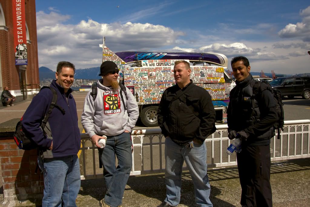 IMAGE: http://i243.photobucket.com/albums/ff44/genodm/Street/IMG_3441.jpg