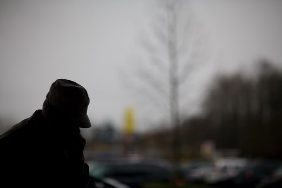 IMAGE: http://i243.photobucket.com/albums/ff44/genodm/Street/IMG_9982.jpg