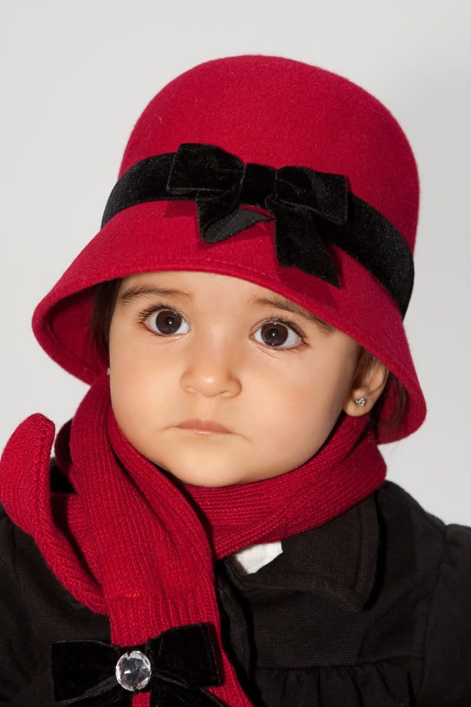 IMAGE: http://i243.photobucket.com/albums/ff44/genodm/portraits/IMG_0734-Edit.jpg