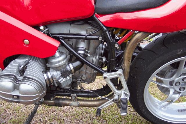 2V_k100rear_a.jpg